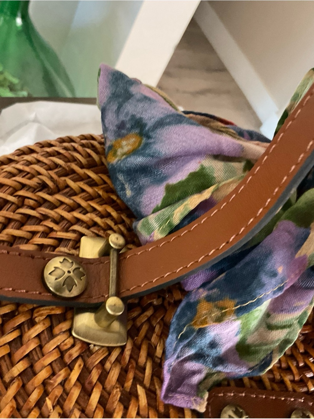 New Patricia Nash Caselle Small Wicker Basket Bag with Leather Trim and scarf - Picture 7 of 13
